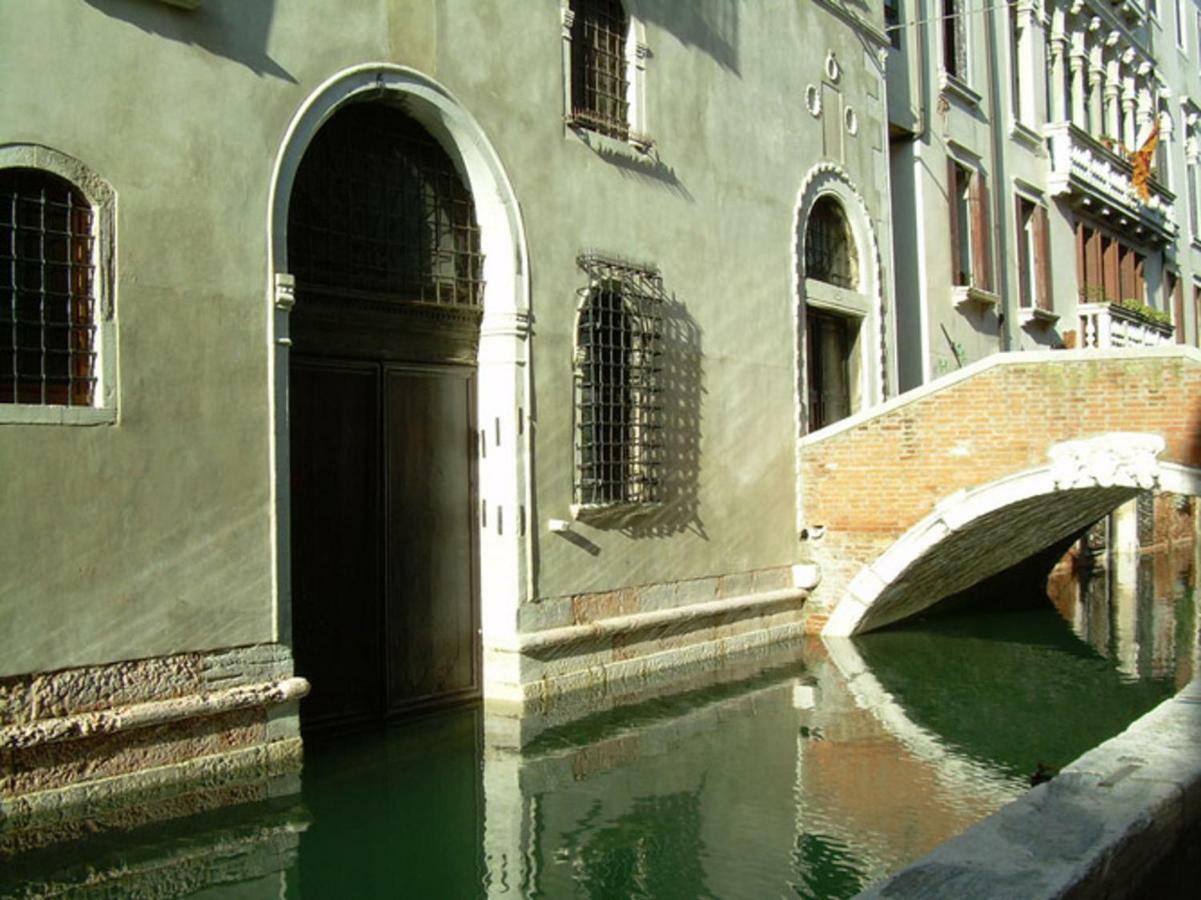 Leone Marciano Venice Apartment Independent And Private Entrance Exterior foto